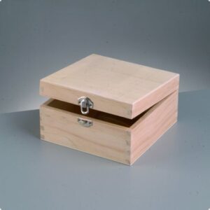 Cutie din lemn patrata