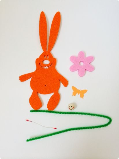 Set creativ iepure oranj din fetru si floare