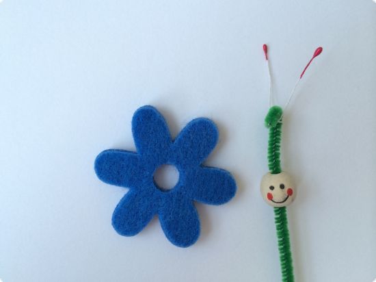 Set creativ iepure oranj din fetru si floare