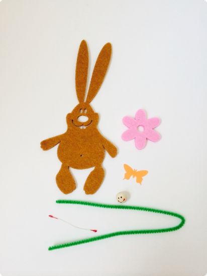 Set creativ iepure maro din fetru si floare