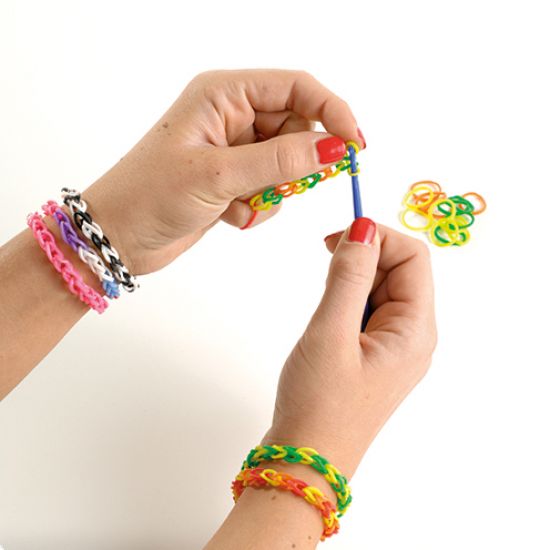 Set 200 elastice pentru bratari , cu iglita si inchizatori - asortiment duo-colors