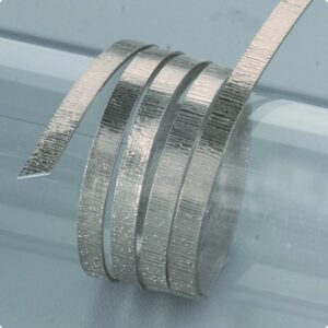 Sarma plata structurata din aluminiu eloxat - argintie