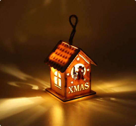 Ornament casuta din lemn natur, cu lumina - Xmas - Om de zapada