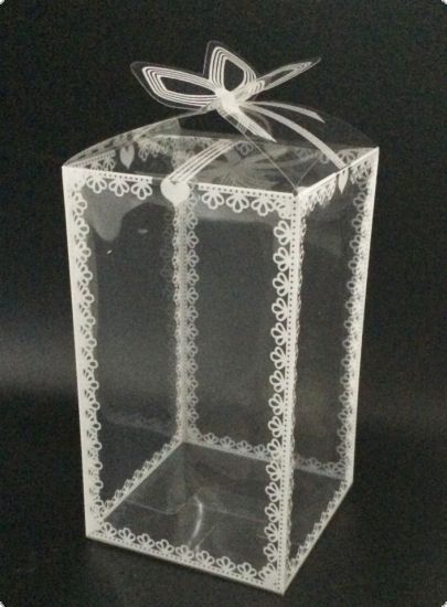 Cutie din plastic transparent, inchidere fundita