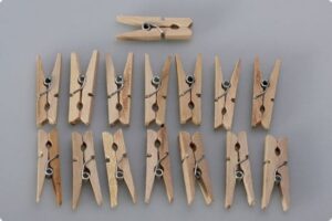 Set 15 carlige din lemn natur 3 cm