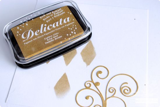Tusiera Delicata, cu tus metalizat si uscare rapida - Golden Glitz