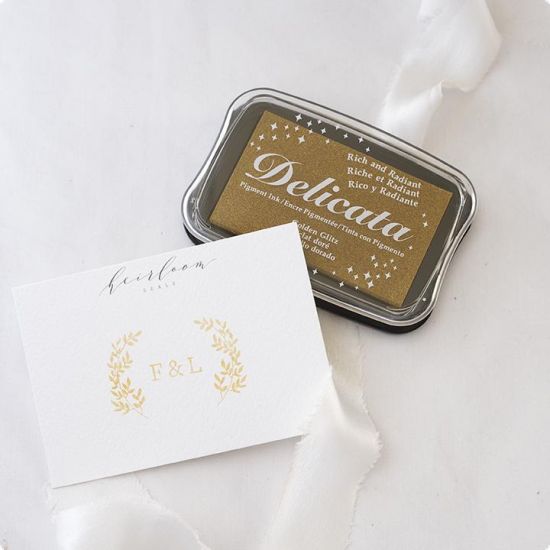 Tusiera Delicata, cu tus metalizat si uscare rapida - Golden Glitz