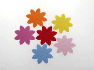 Set forme din spuma cu adeziv - Flori 8 petale ascutite, 6 buc