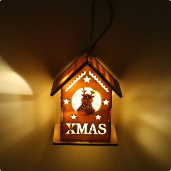 Ornament casuta din lemn natur, cu lumina - Xmas - Ren