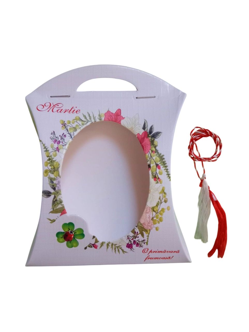 Cutie din carton cu motiv imprimat cu flori, cu fereastra ovala si snur de martisor