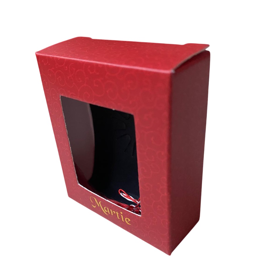 Cutie din carton rosu, cu fereastra, cu passepartout din carton negru si snur de martisor, Martie - imagine 2